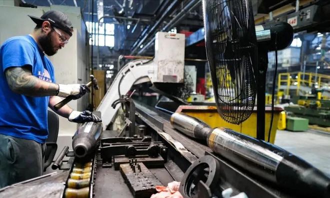 美国新建155毫米榴弹炮生产线然而用的中国造(图2) 美国新建155毫米榴弹炮生产线然而用的中国造(图2)