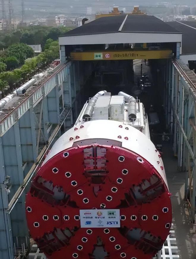 全球最大直径盾构机主轴承中国造出来了!基建狂魔这回坐实了?(图3) 全球最大直径盾构机主轴承中国造出来了!基建狂魔这回坐实了?(图3)