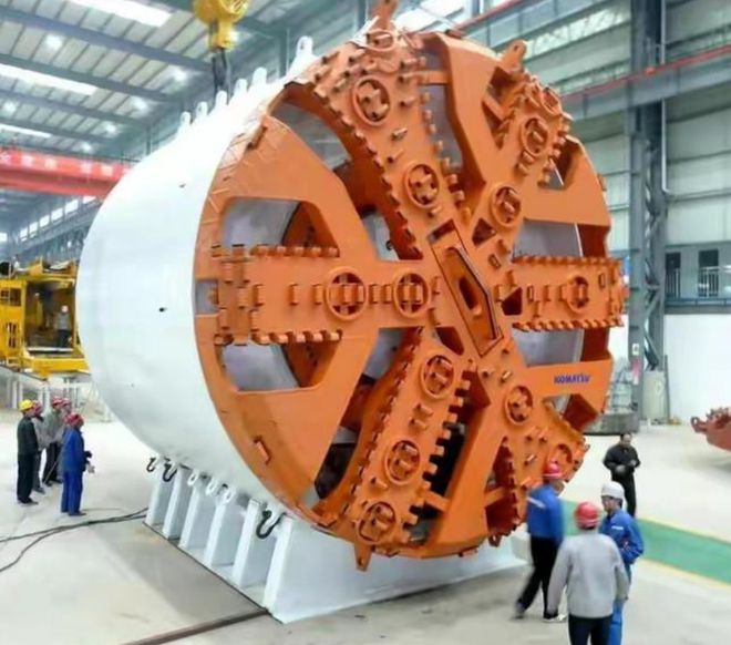全球最大直径盾构机主轴承中国造出来了!基建狂魔这回坐实了?(图2) 全球最大直径盾构机主轴承中国造出来了!基建狂魔这回坐实了?(图2)