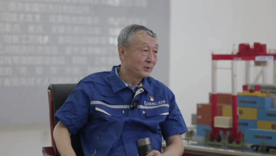 “人民工匠”许振超:技术工人是中国现代化建设的强大支撑是中国制造的脊梁(图7) “人民工匠”许振超:技术工人是中国现代化建设的强大支撑是中国制造的脊梁(图7)