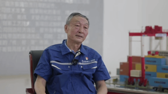 “人民工匠”许振超:技术工人是中国现代化建设的强大支撑是中国制造的脊梁(图8) “人民工匠”许振超:技术工人是中国现代化建设的强大支撑是中国制造的脊梁(图8)