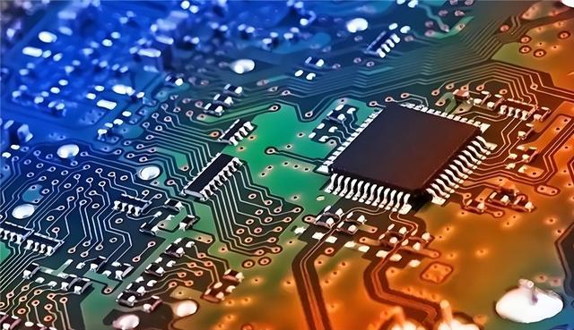 领矿化工:跨界铸辉煌(图2) 领矿化工:跨界铸辉煌(图2)